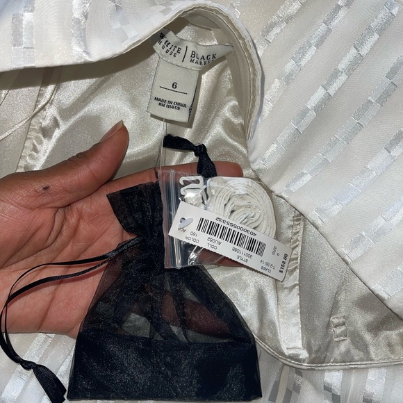 White House Black Market Chiffon Pleated Dress (6) - Picture 11 of 11